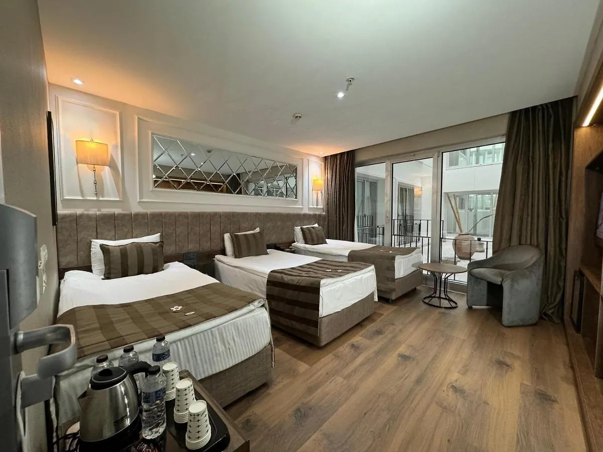 The Hotel Beyaz Saray & Spa - Special Category Istanbul 4*,
